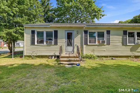 8-10 Depot Rd, Groton, CT 06340