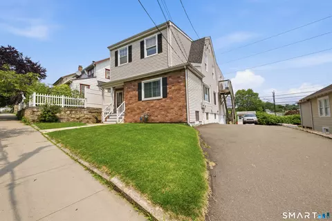 21 Culloden Rd, Stamford, CT 06902
