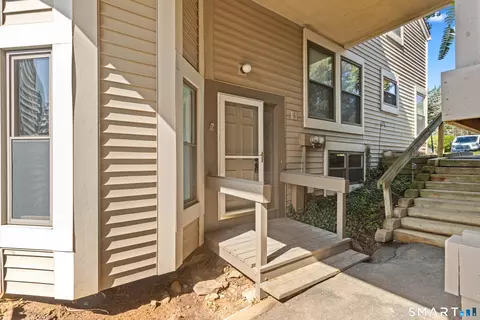 6 Stevens Pl #6, Rocky Hill, CT 06067
