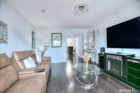 50 Greenhouse Rd #57D, Bridgeport, CT 06606