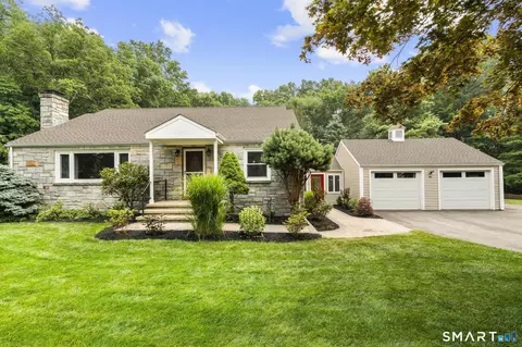 40 Rolling Ridge Rd, Orange, CT 06477