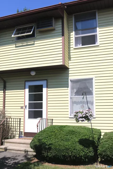 268 Hartford Tpke #F3, Tolland, CT 06084