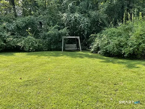 Exterior - 6 Colonial Dr, Prospect, CT 06712 photo 7 of 9