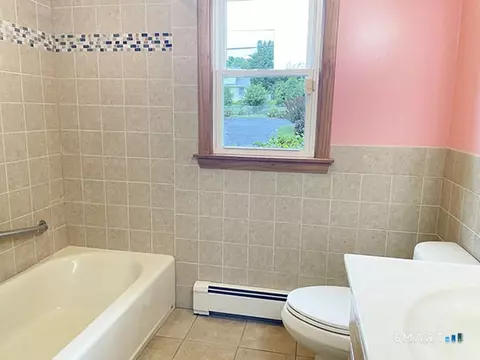 Bath - 6 Colonial Dr, Prospect, CT 06712 photo 2 of 2