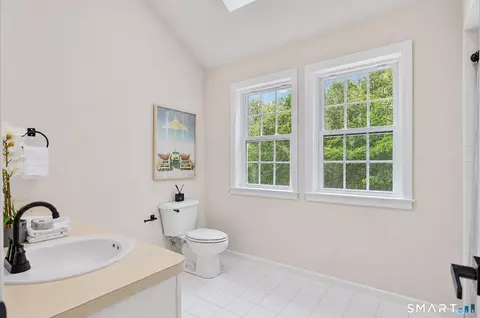 Bath - 2 Sutherland Dr, Sandy Hook, CT 06482 photo 2 of 4