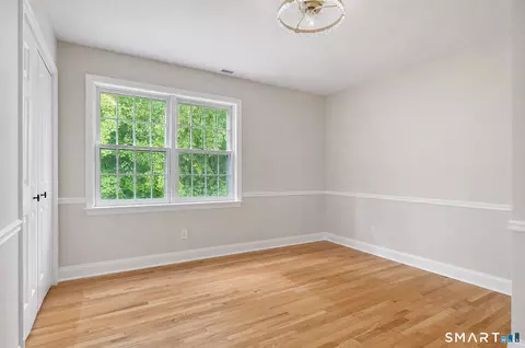 Bedroom - 2 Sutherland Dr, Sandy Hook, CT 06482 photo 4 of 6
