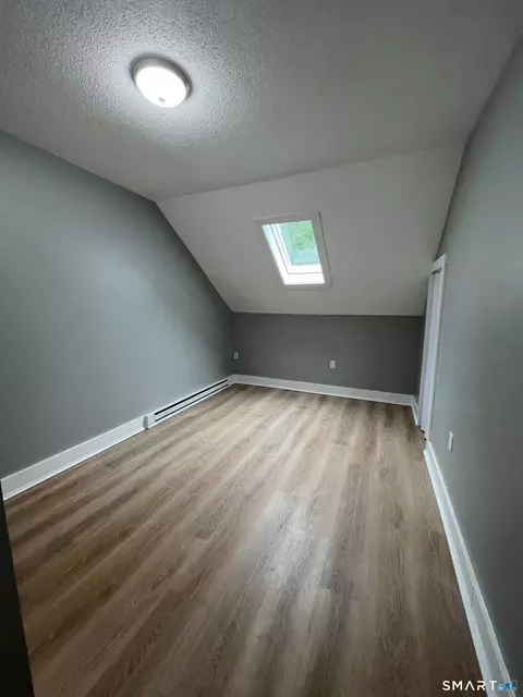 34 Marshall St, Putnam, CT 06260 photo 5