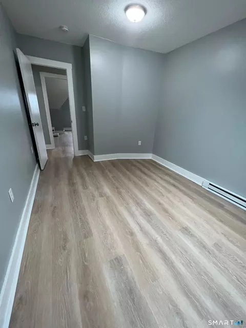 34 Marshall St, Putnam, CT 06260 photo 6