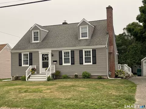 86 Ferndale Ave, Stratford, CT 06614