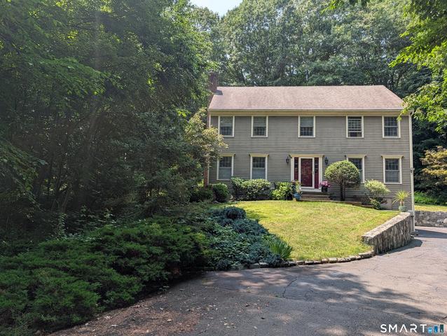32 Shari Dr, Seymour, CT 06483