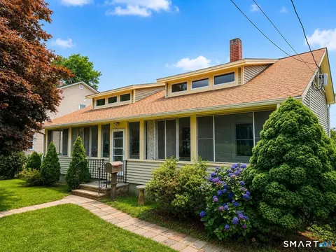375 Rockwell Ave, Stratford, CT 06615