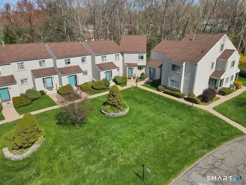 View/Area - 308 Village Dr #308, Torrington, CT 06790 photo 6 of 9