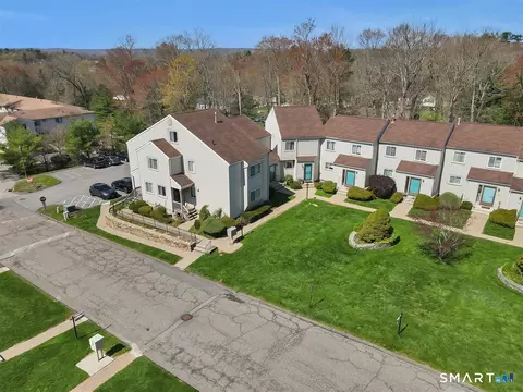 View/Area - 308 Village Dr #308, Torrington, CT 06790 photo 2 of 9
