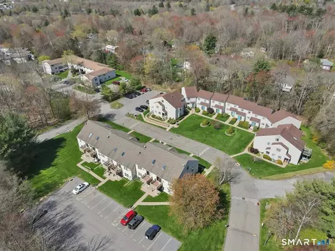 View/Area - 308 Village Dr #308, Torrington, CT 06790 photo 7 of 9