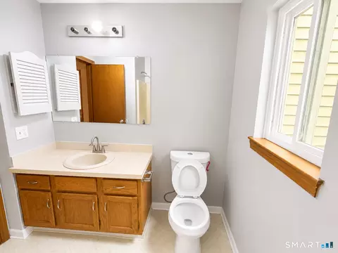 Bath - 308 Village Dr #308, Torrington, CT 06790 photo 3 of 3