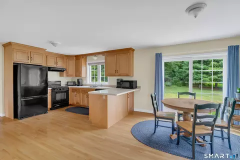 Kitchen - 70 Noahs Way, Sprague, CT 06330 photo 4 of 5