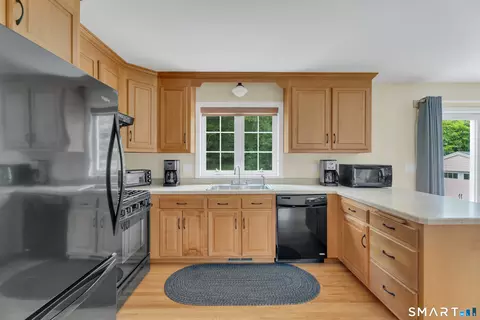 Kitchen - 70 Noahs Way, Sprague, CT 06330 photo 1 of 5