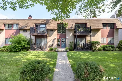 76 Maple Tree Ave #3, Stamford, CT 06906