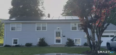 22 Caldwell Dr, New Milford, CT 06776