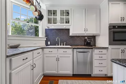 Kitchen - 106 Meadow Woods Rd, Deep River, CT 06417 photo 1 of 2