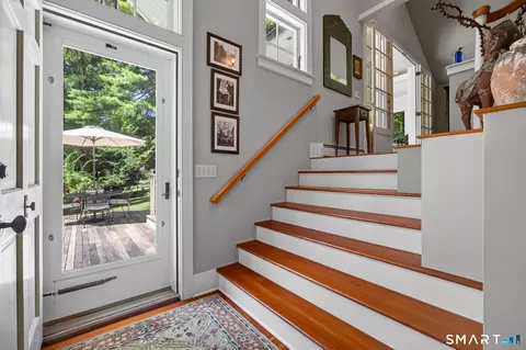 Entry Way - 106 Meadow Woods Rd, Deep River, CT 06417 photo 2 of 4