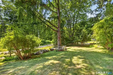 Exterior - 106 Meadow Woods Rd, Deep River, CT 06417 photo 12 of 18