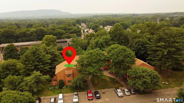 150 Burritt St #6J, Plantsville, CT 06479