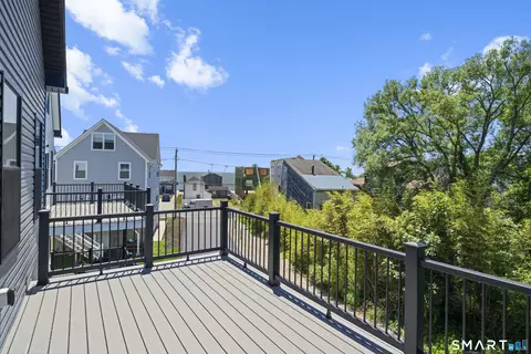 3 Chestnut St, Milford, CT 06460