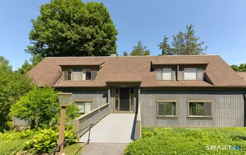 441 Heritage Vlg #C, Southbury, CT 06488