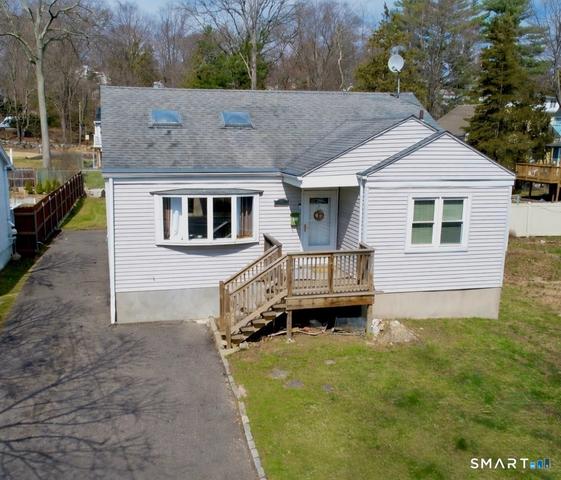 153 Oaklawn Ave, Stamford, CT 06905