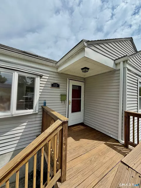 153 Oaklawn Ave, Stamford, CT 06905