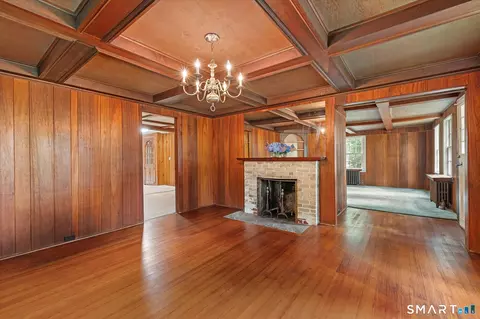 Living - 218 N Bigelow Rd, Hampton, CT 06247 photo 3 of 5