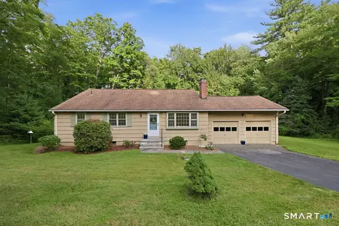 8 Valley View Dr, Weatogue, CT 06089