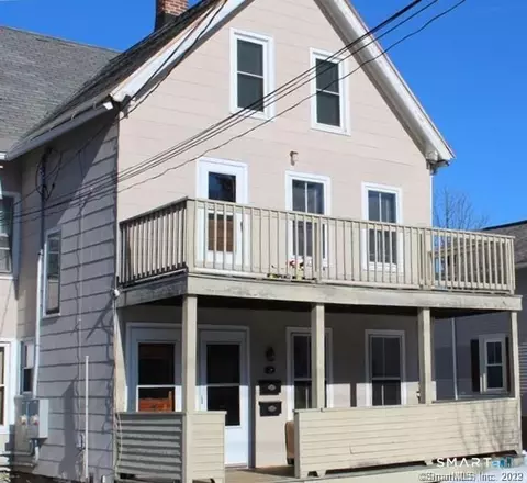 33 Harrison Ave, Branford, CT 06405