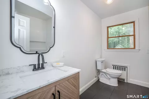 Bath - 24 Wright Rd, Canton, CT 06019 photo 3 of 6