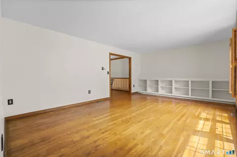 Living - 43 Robinhood Dr, Gales Ferry, CT 06335 photo 1 of 6