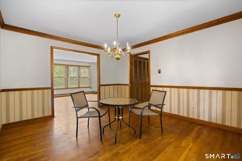 Dining - 43 Robinhood Dr, Gales Ferry, CT 06335 photo 2 of 2