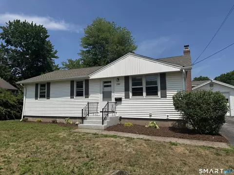 280 School St, East Hartford, CT 06108