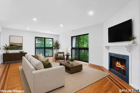 1 Valley Rd #202, Stamford, CT 06902