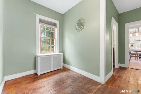 Entry Way - 394 Jerusalem Rd, Windham, CT 06280 photo 1 of 2