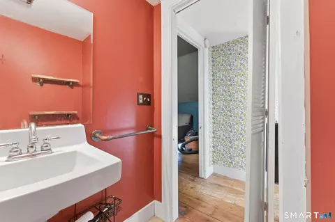 Bath - 394 Jerusalem Rd, Windham, CT 06280 photo 4 of 5