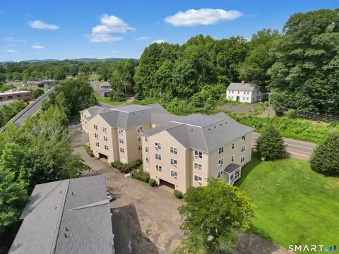 1239 East St #A1, New Britain, CT 06053
