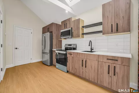 Kitchen - 162 Forest St, Hamden, CT 06518 photo 6 of 6