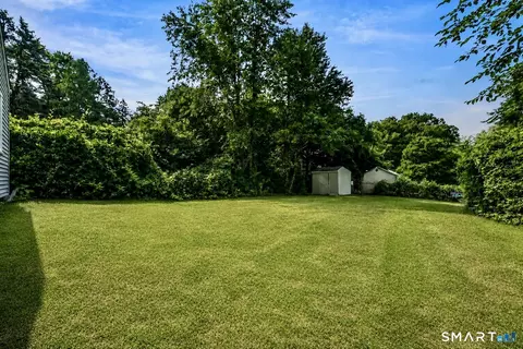 Exterior - 162 Forest St, Hamden, CT 06518 photo 6 of 6