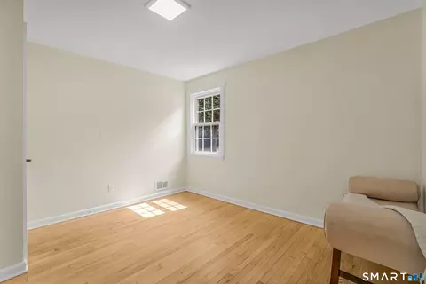 Bedroom - 162 Forest St, Hamden, CT 06518 photo 1 of 6