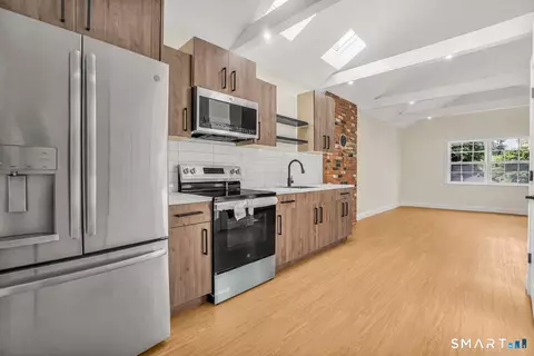 Kitchen - 162 Forest St, Hamden, CT 06518 photo 5 of 6