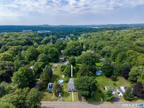 View/Area - 162 Forest St, Hamden, CT 06518 photo 4 of 4