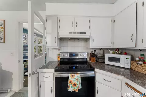 Kitchen - 18 Pine St, Plainfield, CT 06374 photo 4 of 6