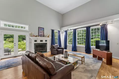 Living - 9 Marlin Rd, Sandy Hook, CT 06482 photo 2 of 3