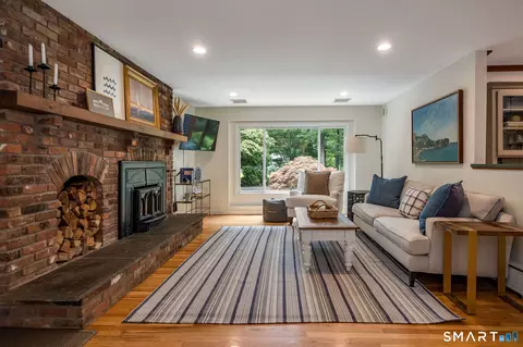 Living - 98 Bishop Ln, Madison, CT 06443 photo 1 of 2